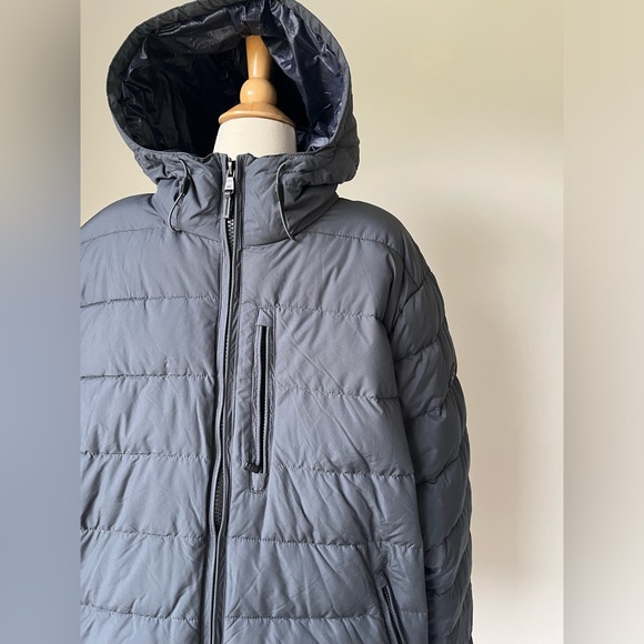 Michael Kors Men's Hooded Puffer Jacket - Picture 6 of 10